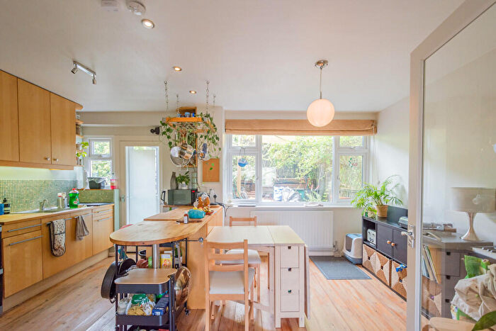 3 Bedroom Terraced House To Rent In Alpine Gardens, Bath, BA1