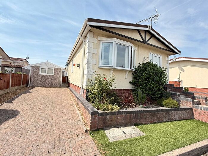 2 Bedroom Park Home For Sale In Long Lane, Telford, Shropshire, TF6