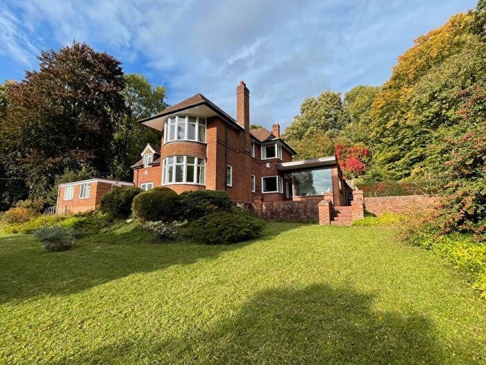 4 Bedroom Detached House For Sale In Blind Lane, Bourne End, Buckinghamshire, SL8