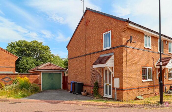 2 Bedroom Semi-Detached House For Sale In Middle Ox Gardens, Halfway, Sheffield, S20