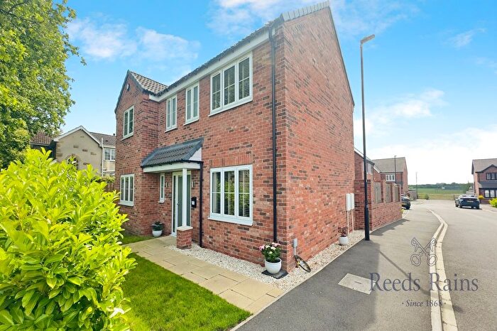4 Bedroom Detached House For Sale In The Fossards, Osgodby, Selby, North Yorkshire, YO8