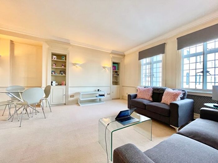 2 Bedroom Flat To Rent In Baker Street, London, NW1