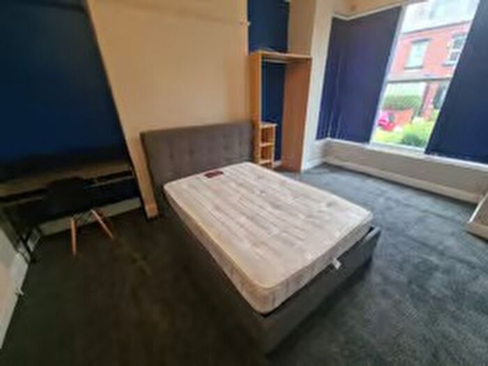 4 Bedroom Terraced House To Rent In Stanmore Street, Leeds, West Yorkshire, LS4