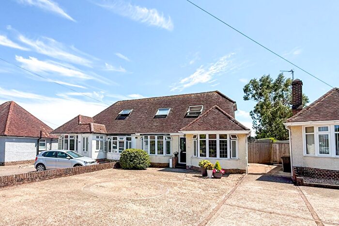 3 Bedroom Bungalow For Sale In St. Annes Road, Willingdon, Eastbourne, BN20