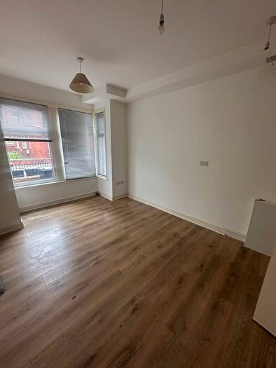 1 Bedroom Terraced House To Rent In Stratford Street, Leeds, LS11