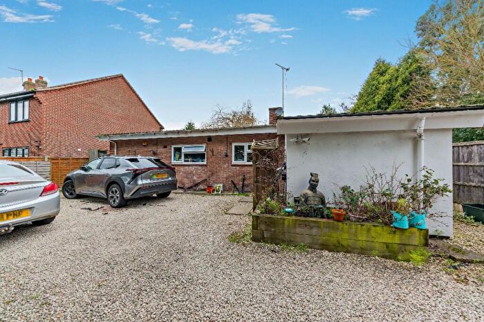 3 Bedroom Detached Bungalow For Sale In Flatts Lane, NG14