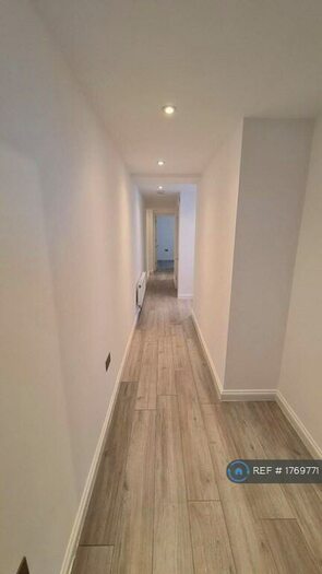 3 Bedroom Flat To Rent In Edgar Road, Cliftonville, Margate, CT9
