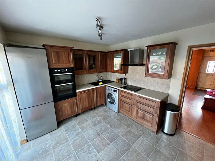 2 Bedroom Terraced House To Rent In Pageant Avenue, London, NW9