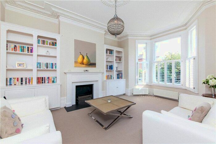 1 Bedroom Flat To Rent In Dorncliffe Road, Parsons Green, SW6