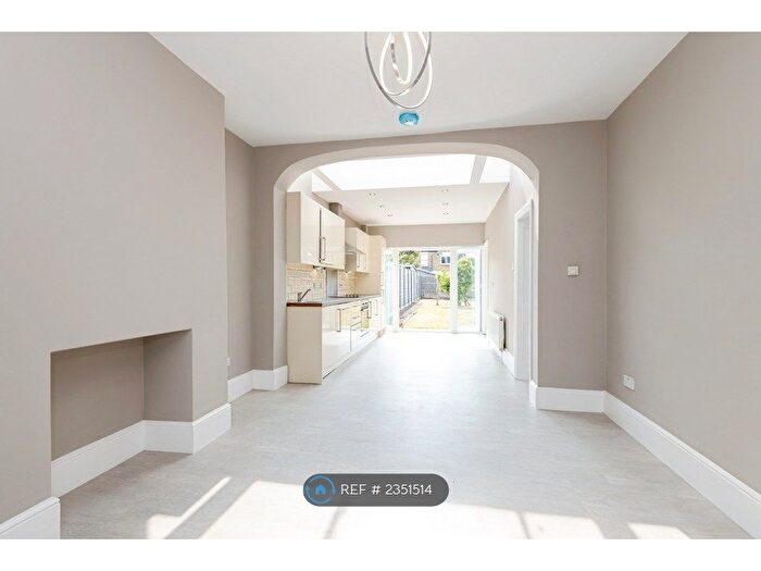 3 Bedroom Maisonette To Rent In Marchmont Road, Wallington, SM6