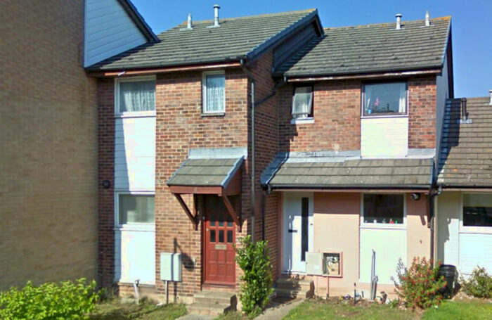 2 Bedroom Terraced House To Rent In Newport, PO30