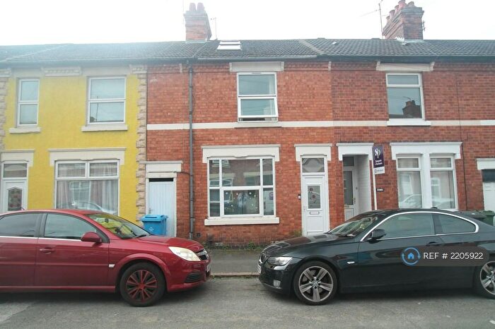 3 Bedroom Terraced House To Rent In Edinburgh Road, Kettering, NN16