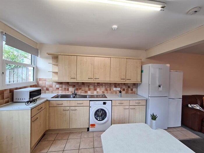 2 Bedroom House To Rent In Tenison Road, Cambridge, CB1