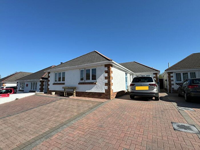 3 Bedroom Detached Bungalow For Sale In Clos Nant-y-ci, Saron, Ammanford, Carmarthenshire., SA18