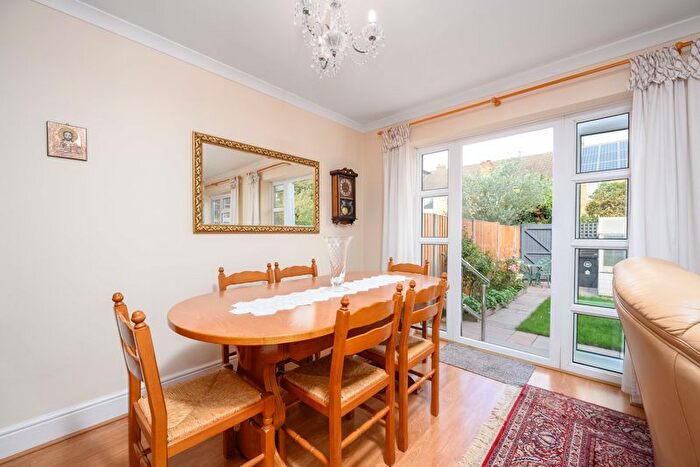 4 Bedroom Terraced House For Sale In Sidney Road, Walton-On-Thames, KT12