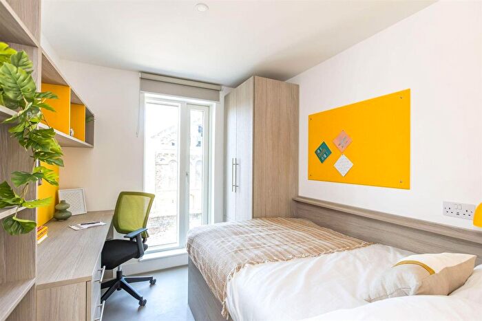 Studio To Rent In Silverthorne Lane, St. Philips, Bristol, BS2