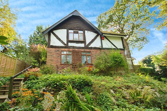 3 Bedroom Detached House For Sale In Wood Lane, Bournemouth, BH11