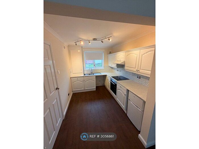 2 Bedroom Flat To Rent In Muir Street, Larkhall, ML9
