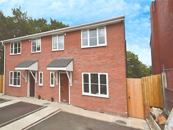 4 Bedroom Semi-Detached House For Sale In Ormskirk Road, Skelmersdale, Lancashire, WN8