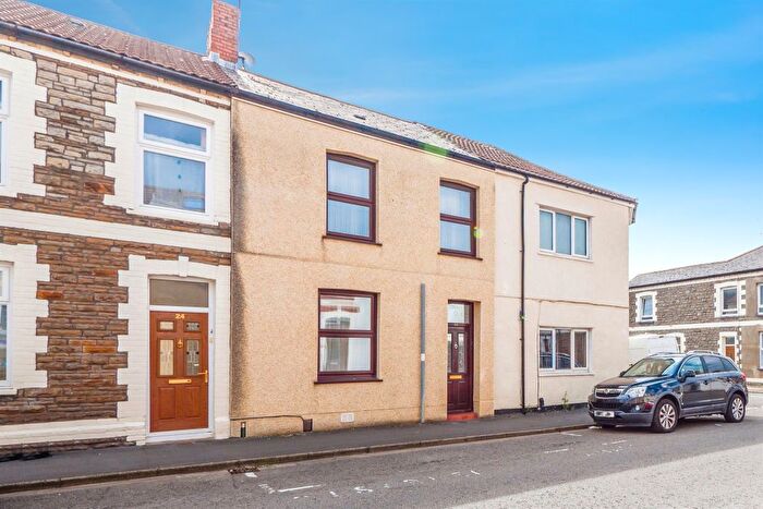 3 Bedroom Terraced House For Sale In Habershon Street, Splott, Cardiff, CF24