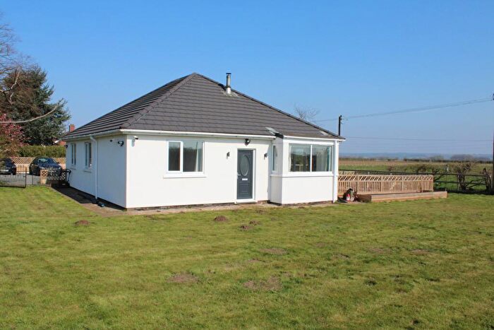 3 Bedroom Bungalow For Sale In Bridge Road, Brigg, DN20