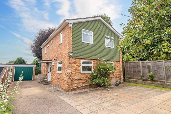 4 Bedroom Detached House For Sale In Eastfield Road, Burnham, SL1