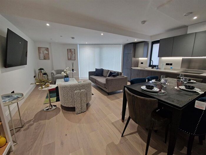 2 Bedroom Flat To Rent In A Rotherhithe Street, London, SE16