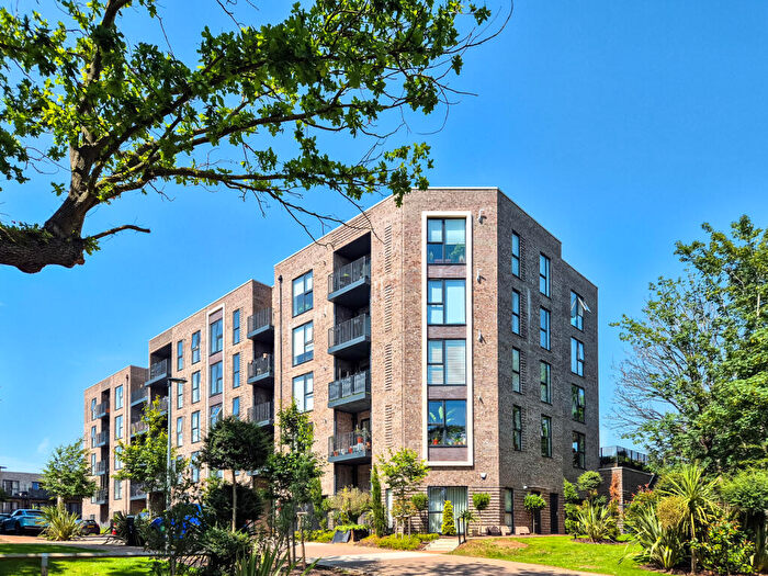 1 Bedroom Apartment For Sale In Academy Way, Loughton, Essex, IG10