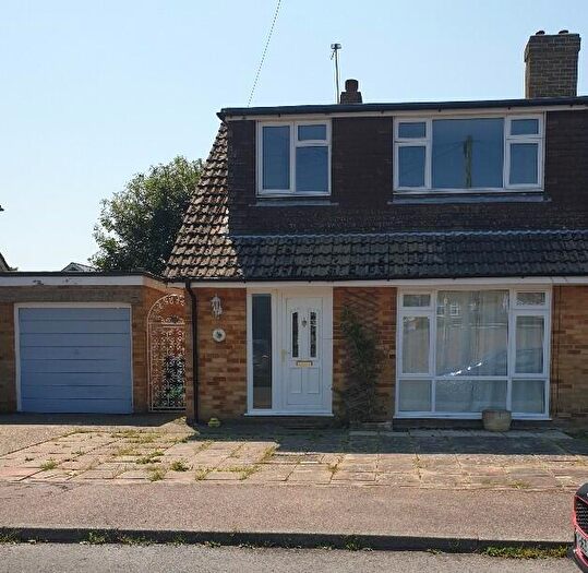 3 Bedroom Semi-Detached House To Rent In The Green, Blean, Kent, CT2