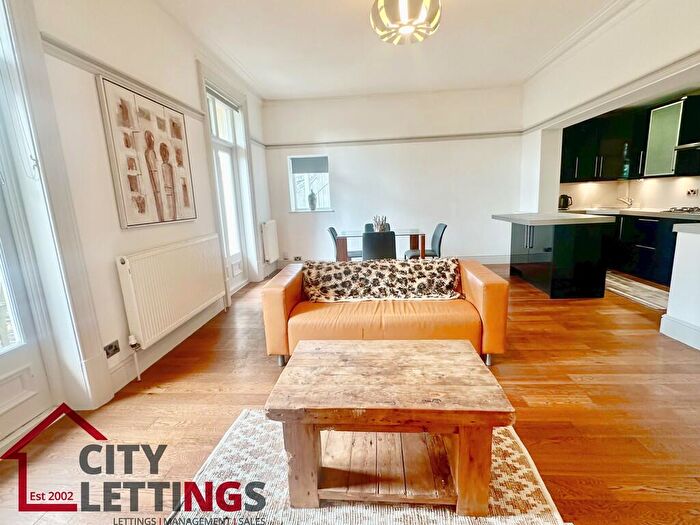 2 Bedroom Flat To Rent In Park Valley, The Park, NG7