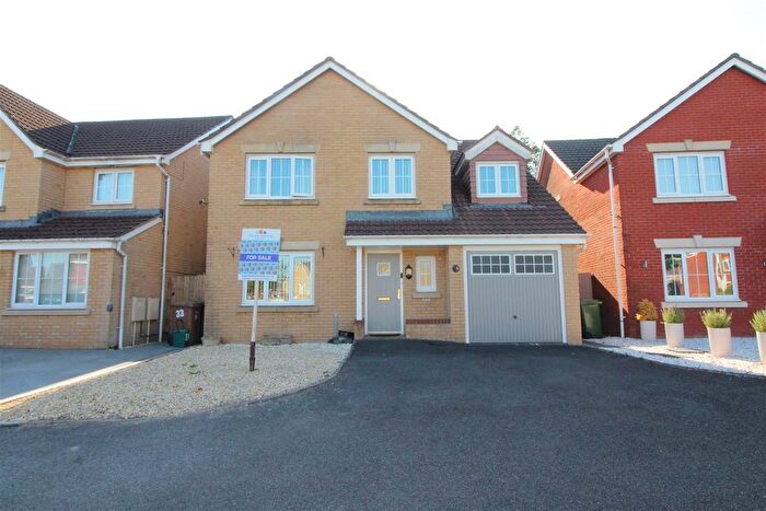 5 Bedroom Detached House For Sale In Pwll Yr Allt, Pengam, Hengoed, CF82