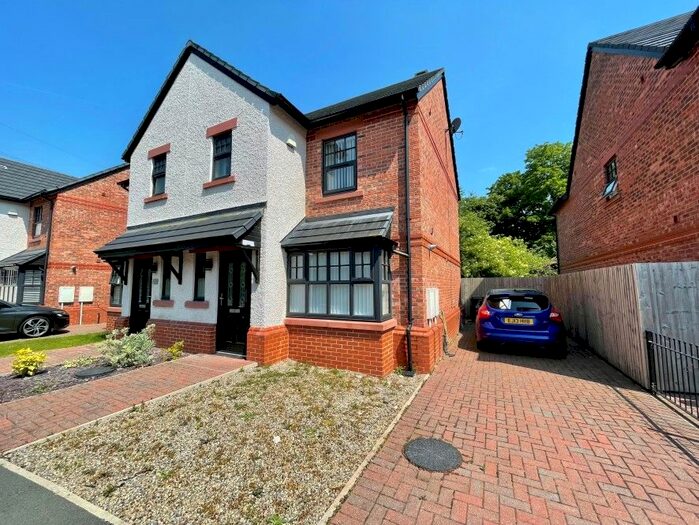 Houses for sale in Waterford Way, WA7, Borough of Halton