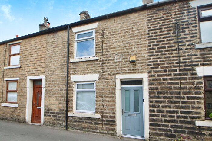 2 Bedroom Terraced House To Rent In High Street West, Glossop, Derbyshire, SK13