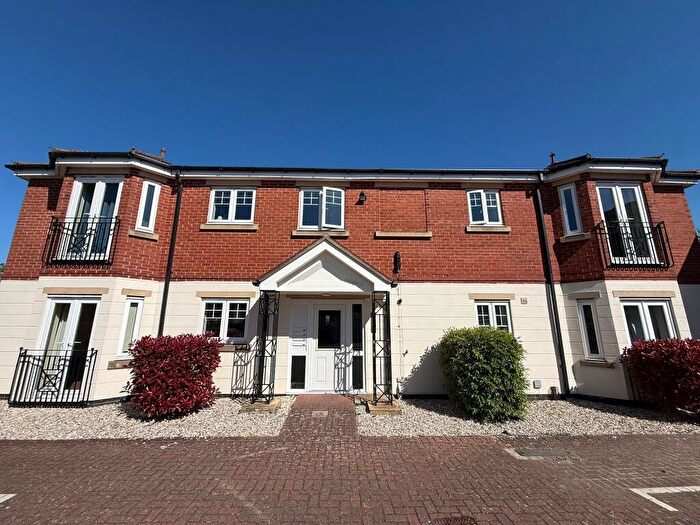 2 Bedroom Flat To Rent In Western Avenue, Bracebridge Heath, LN4