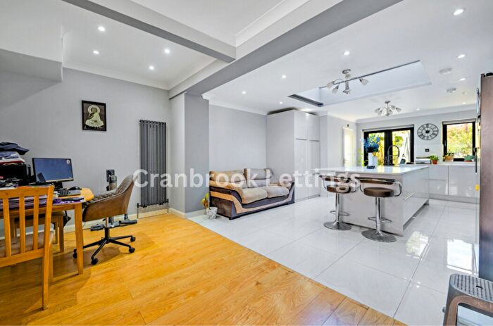 3 Bedroom Terraced House For Sale In Saltash Road, Hainault, IG6