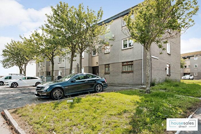 2 Bedroom Flat For Sale In Balnagask Circle, Aberdeen, AB11