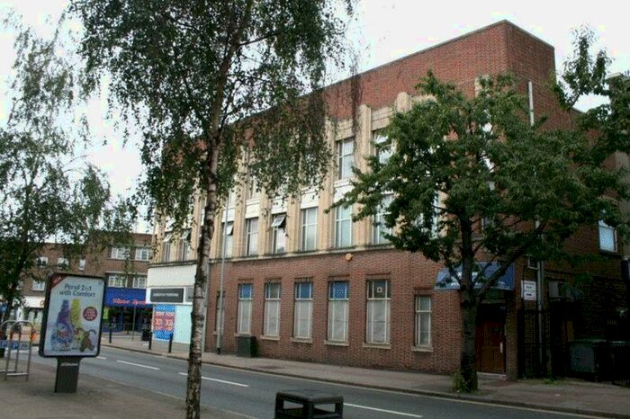 3 Bedroom Flat To Rent In High Street, Hornchurch, RM11