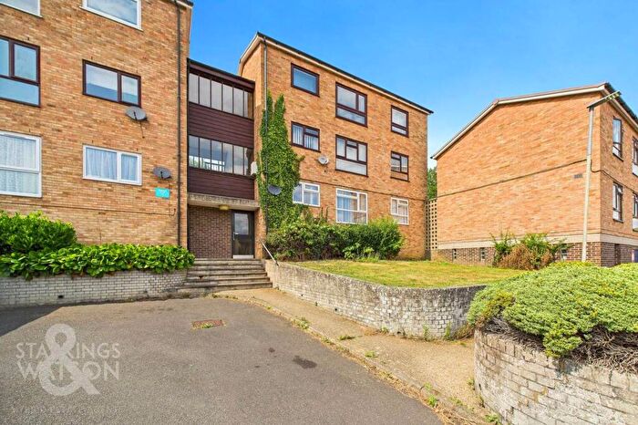 2 Bedroom Flat For Sale In Webdell Court, Norwich, NR1