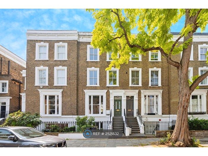 3 Bedroom Maisonette To Rent In Oakley Road, London, N1