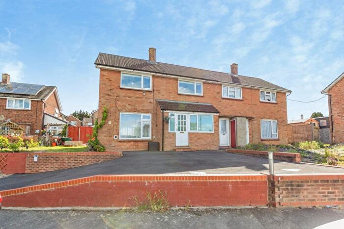 3 Bedroom Semi-Detached House For Sale In Seagull Road, Rochester, Kent, ME2