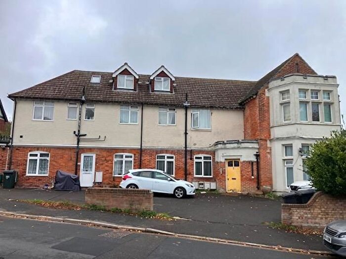 1 Bedroom Flat To Rent In Elmstead Road, Bexhill-On-Sea, TN40
