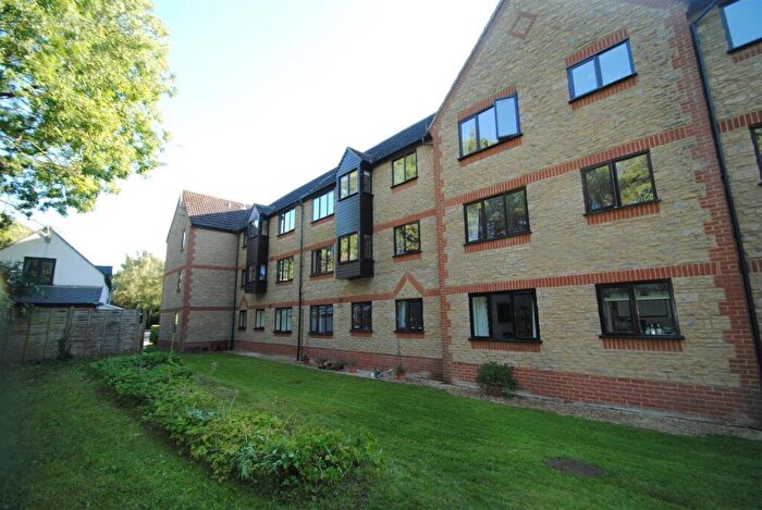 2 Bedroom Apartment For Sale In River Court, Cirencester, GL7
