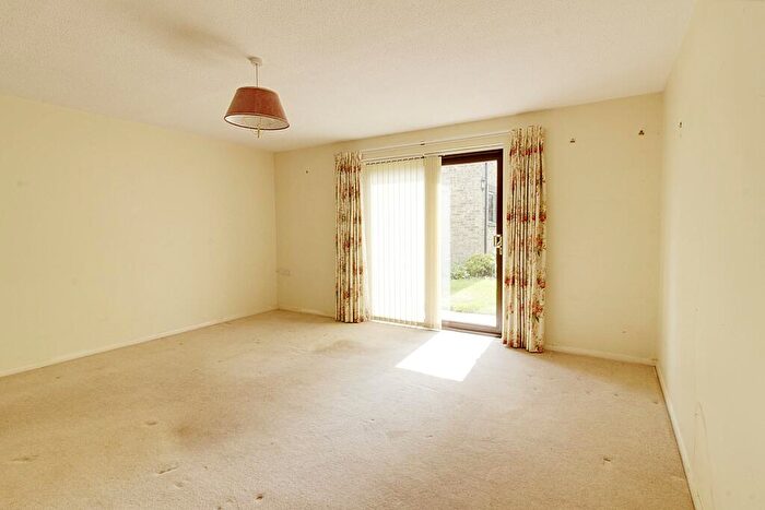 2 Bedroom Flat For Sale In Bridge Street, Deeping St. James, PE6