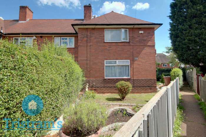 2 Bedroom End Of Terrace House To Rent In Bracken Close, Nottingham, NG8