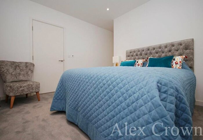 1 Bedroom Apartment To Rent In Woodberry Down, Manor House, N4