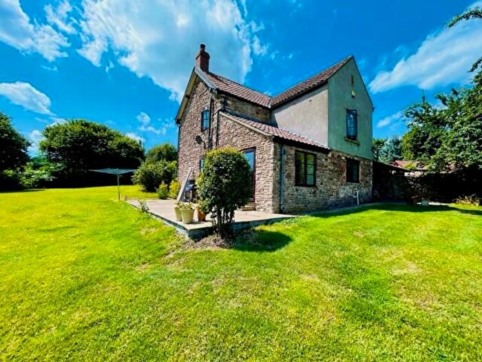 3 Bedroom Cottage To Rent In Coombe Orchard, Failand, BS8