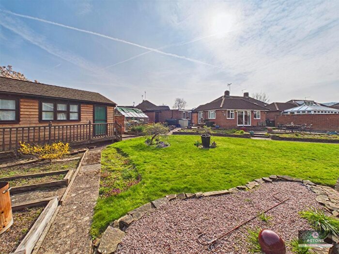 2 Bedroom Semi Detached Bungalow For Sale In Stonefield Close, Crawley, RH10