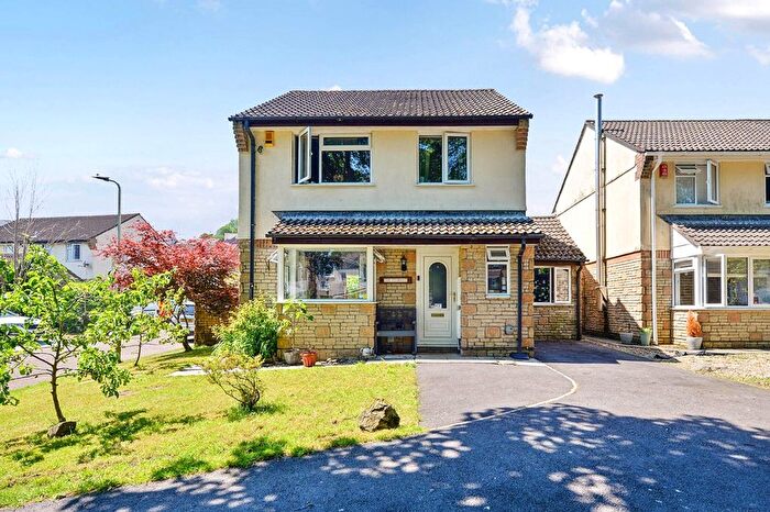 4 Bedroom Detached House For Sale In High Acre Drive, Ivybridge, Devon, PL21