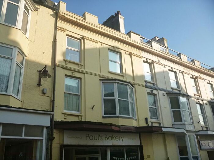 2 Bedroom Flat For Sale In Marine Place, Seaton, EX12