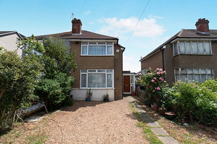 2 Bedroom Semi Detached House For Sale In Cedarcroft Road, Chessington, KT9
